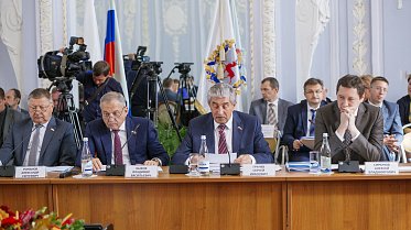 Ассоциация законодательных (представительных) органов государственной  власти субъектов РФ ПФО В Нижнем Новгороде